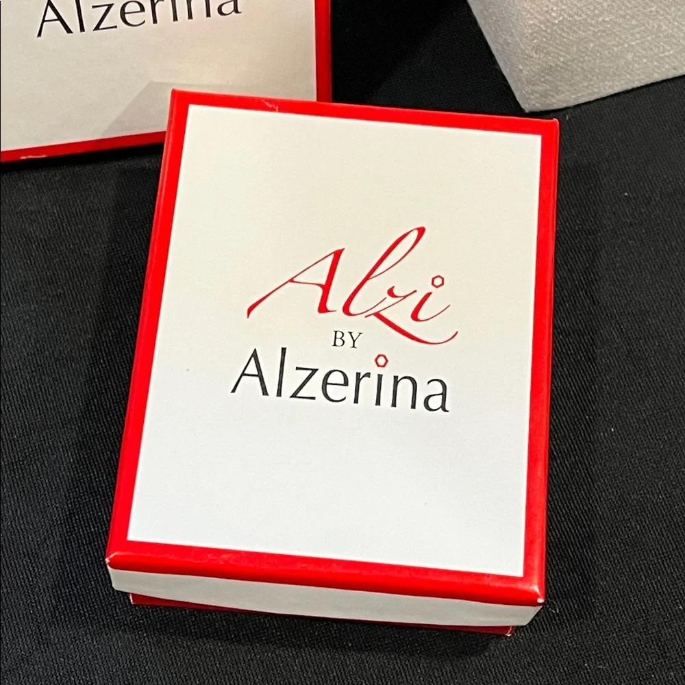 NWT 24kt Gold-Plated Gold and Green Magnolia Statement Earrings - Picture 5 of 5